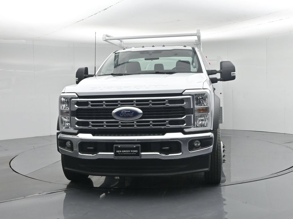 New 2025 Ford F450 XL w/ XL Chrome Package RWD image 58