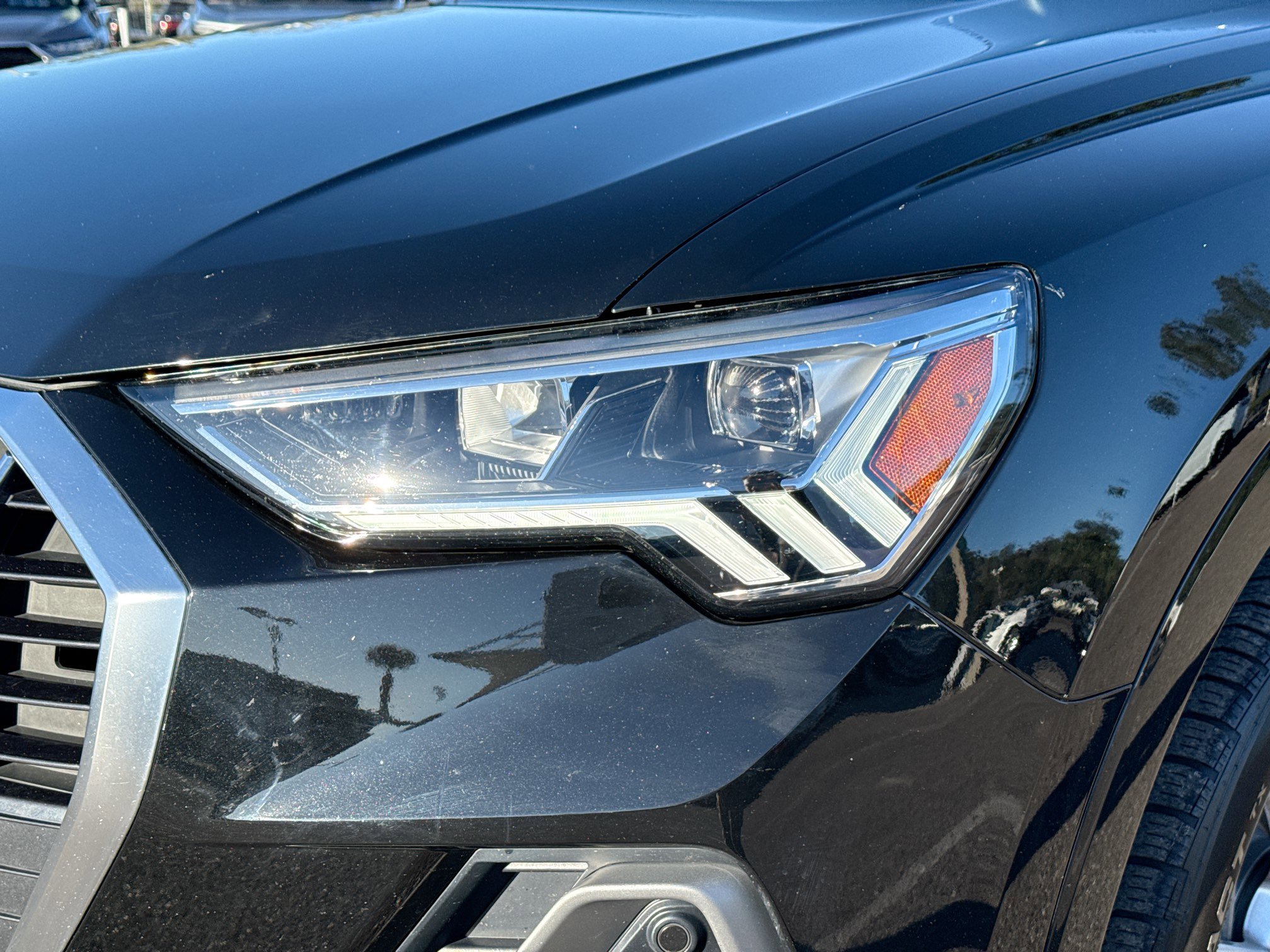 Certified 2025 Audi Q3 2.0T Premium image 9