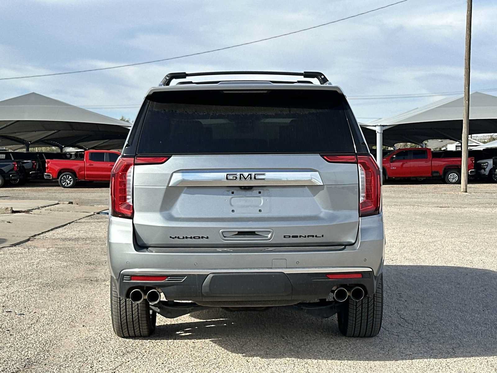 Used 2023 GMC Yukon Denali w/ Advanced Technology Package AWD/4WD image 13