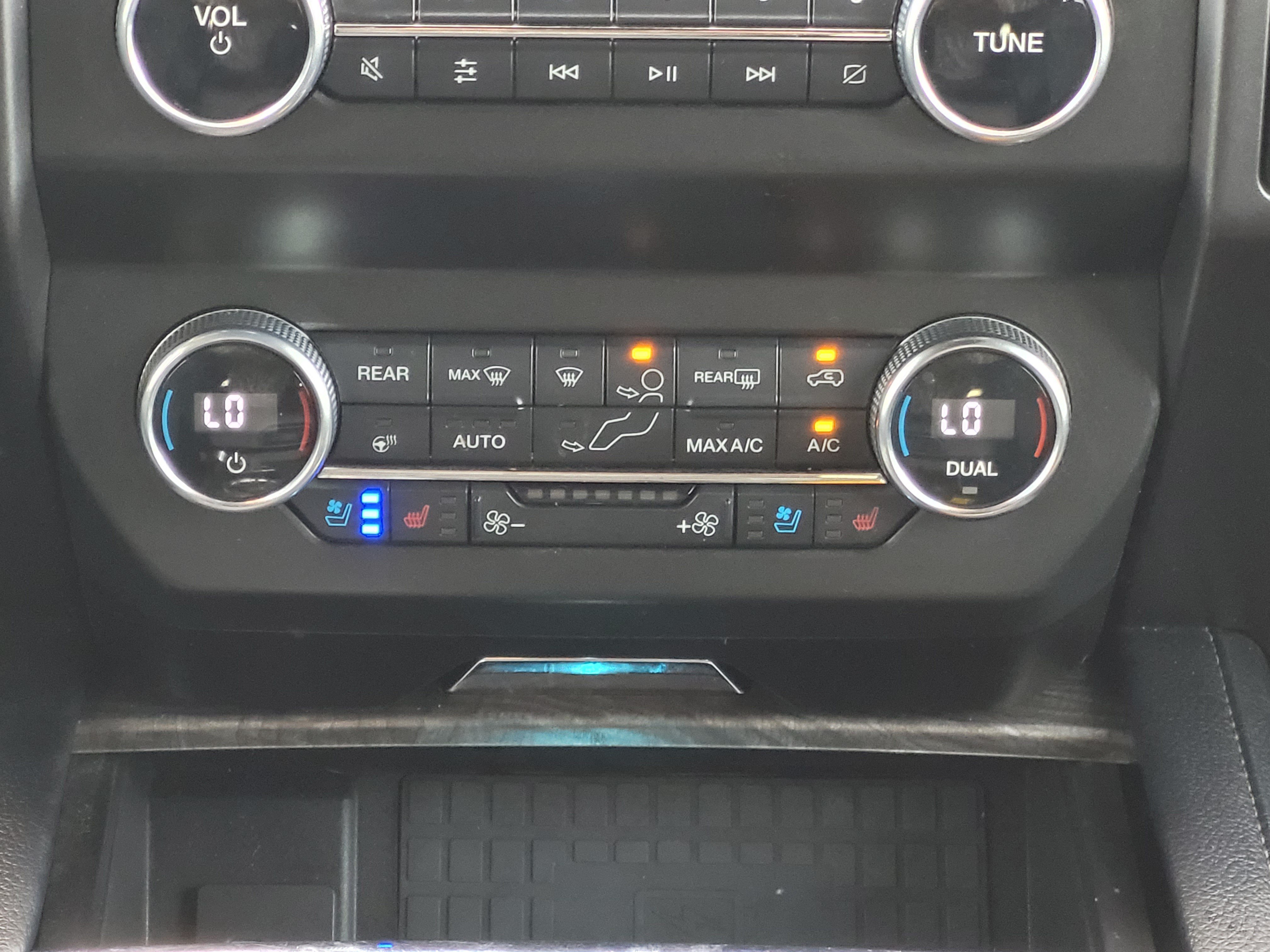 Used 2021 Ford Expedition Max Limited RWD image 16