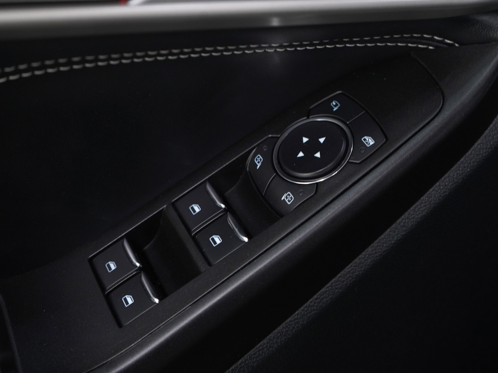 Used 2020 Ford Explorer ST image 26