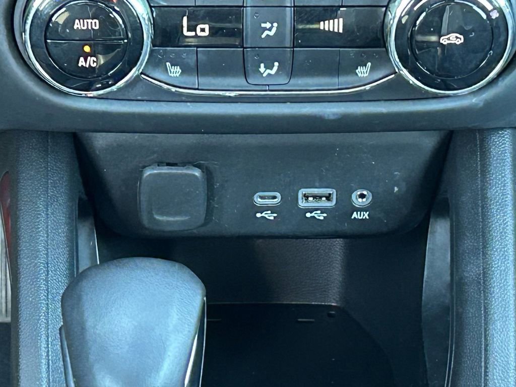 Used 2023 Chevrolet TrailBlazer RS w/ Convenience Package image 16