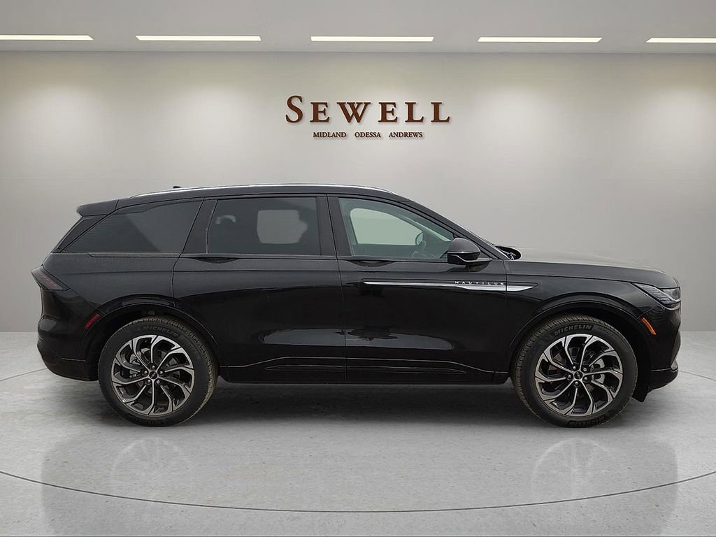 New 2026 Lincoln Nautilus Reserve AWD/4WD image 5