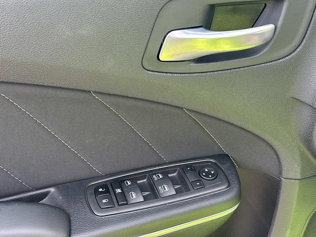 Used 2023 Dodge Charger SXT RWD image 16