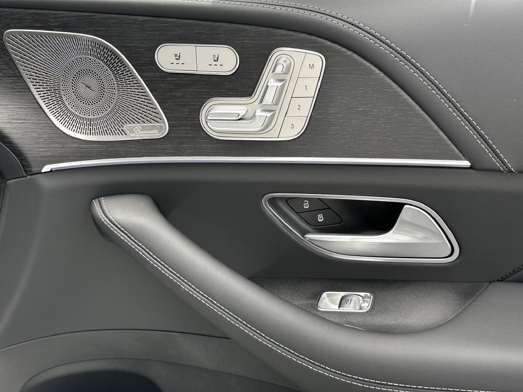 New 2026 Mercedes-Benz GLS 63 AMG 4MATIC image 17