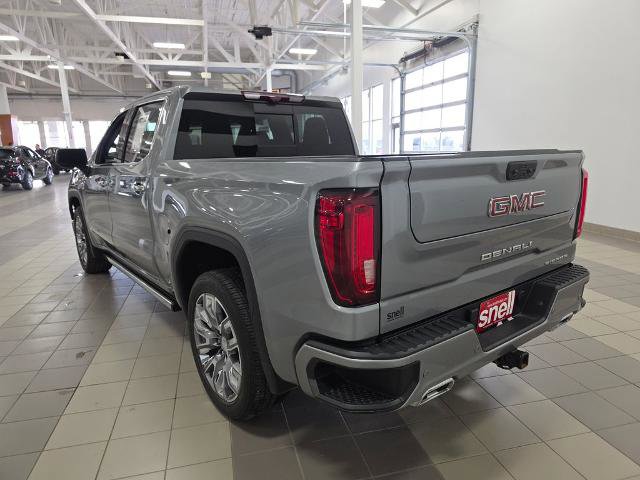 Used 2023 GMC Sierra 1500 Denali w/ Denali Reserve Package AWD/4WD image 3