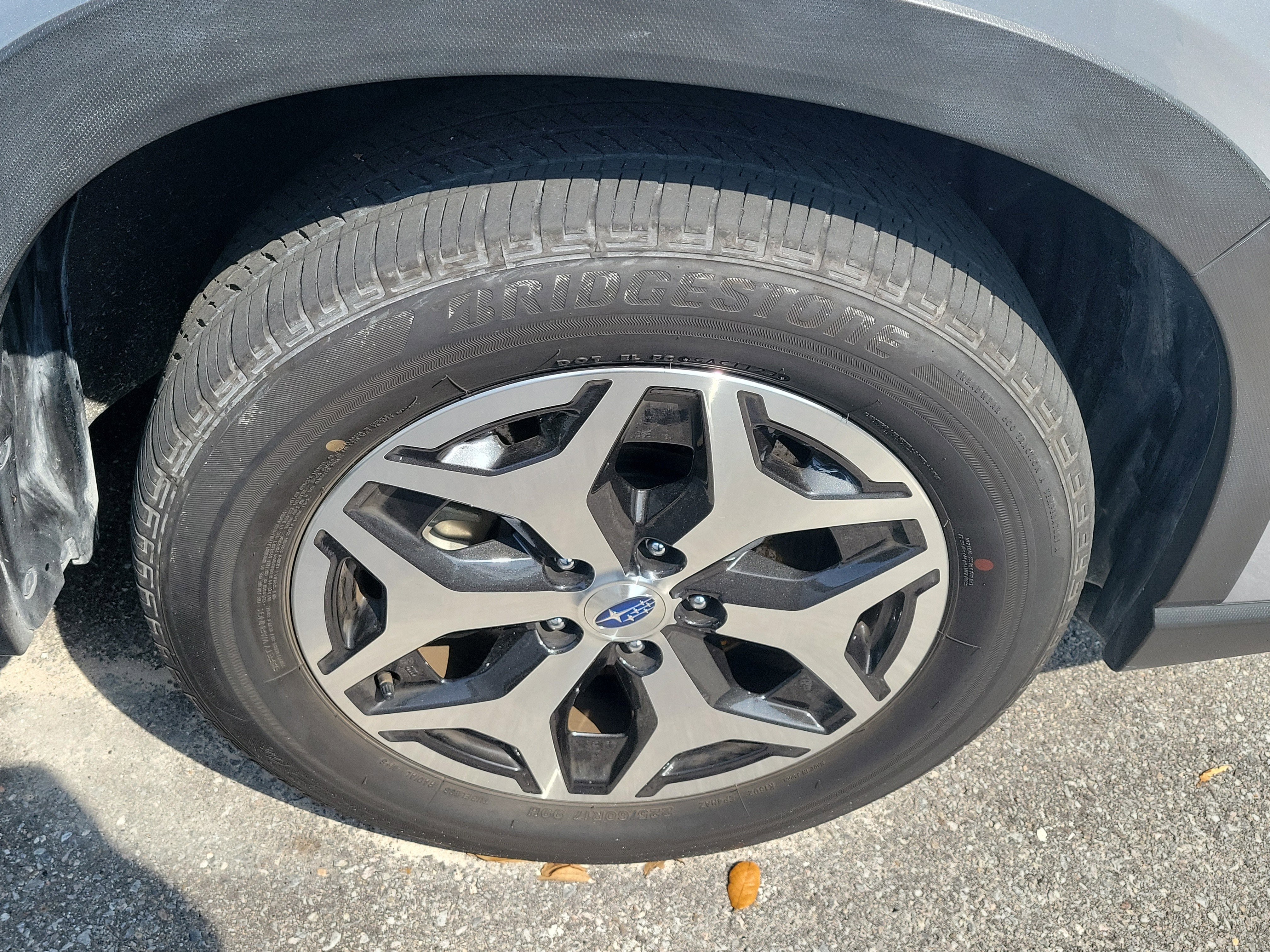 Used 2023 Subaru Forester Premium image 8