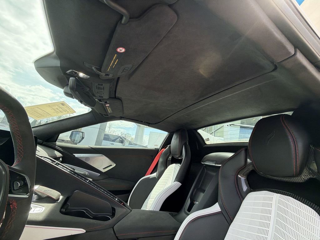 Used 2023 Chevrolet Corvette Stingray Premium Conv w/ Z51 Performance Package image 24