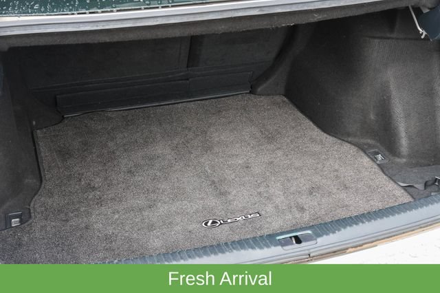 Used 2018 Lexus IS 300 AWD w/ Comfort Package image 9