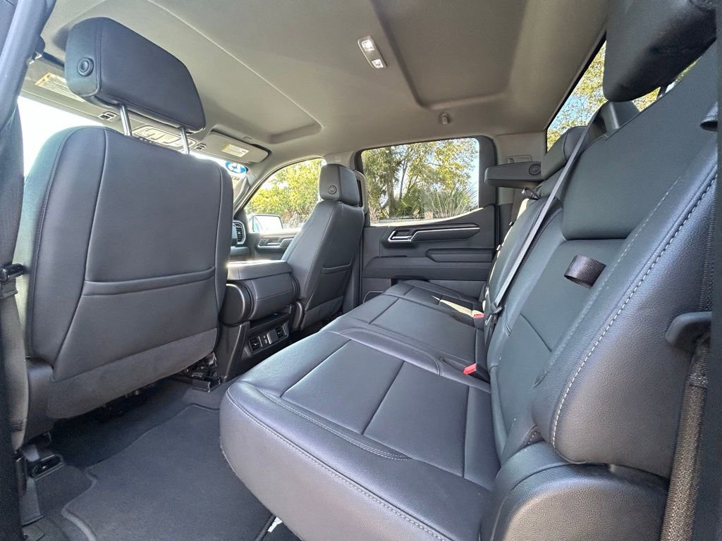 Used 2025 GMC Sierra 1500 SLT image 15