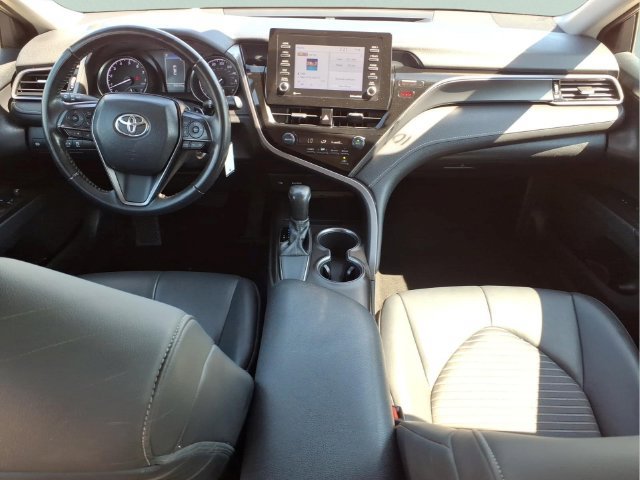 Used 2021 Toyota Camry SE FWD image 21