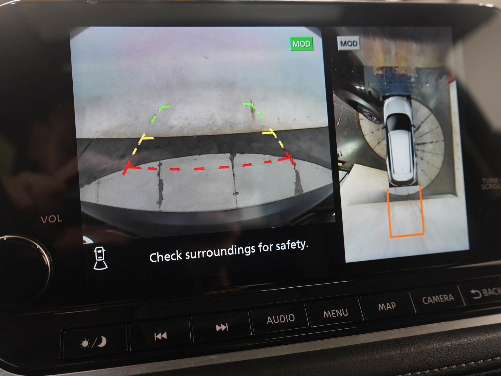 Used 2023 Nissan Rogue Platinum image 32