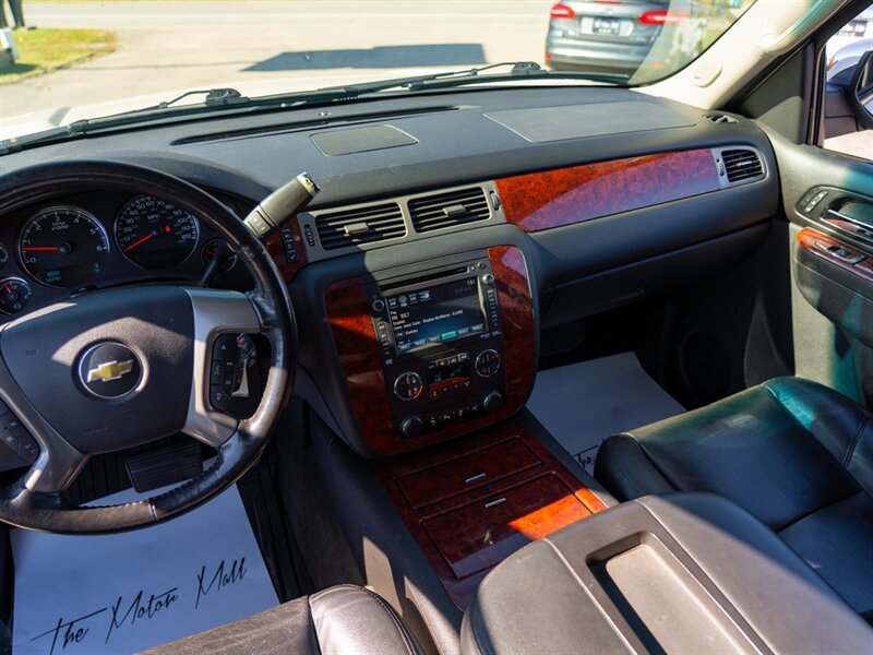 Used 2013 Chevrolet Suburban LTZ AWD/4WD image 39