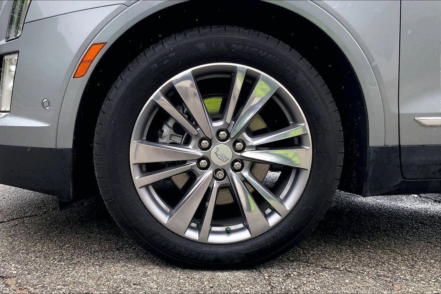 Certified 2025 Cadillac XT5 Premium Luxury w/ Technology Package AWD/4WD image 9