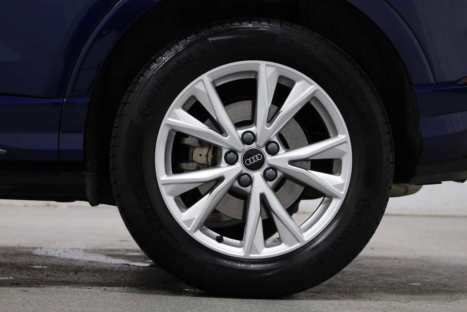 Certified 2025 Audi Q3 2.0T Premium w/ Convenience Package AWD/4WD image 35