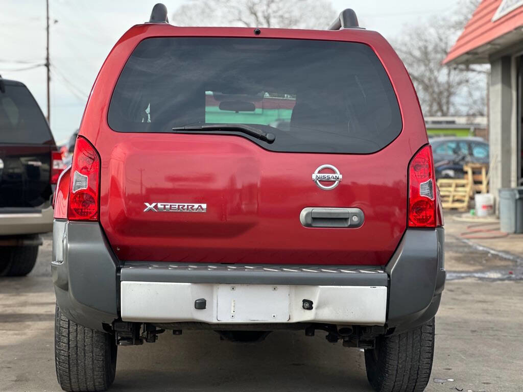 Used 2014 Nissan Xterra S image 4