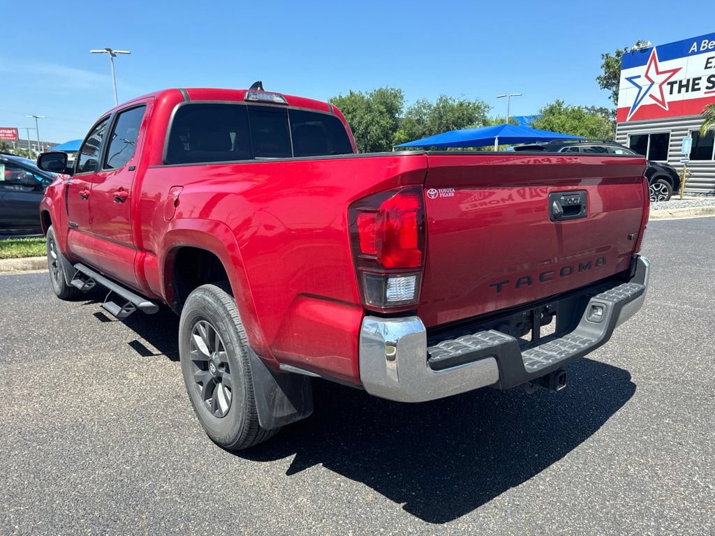 Used 2022 Toyota Tacoma SR5 RWD image 3