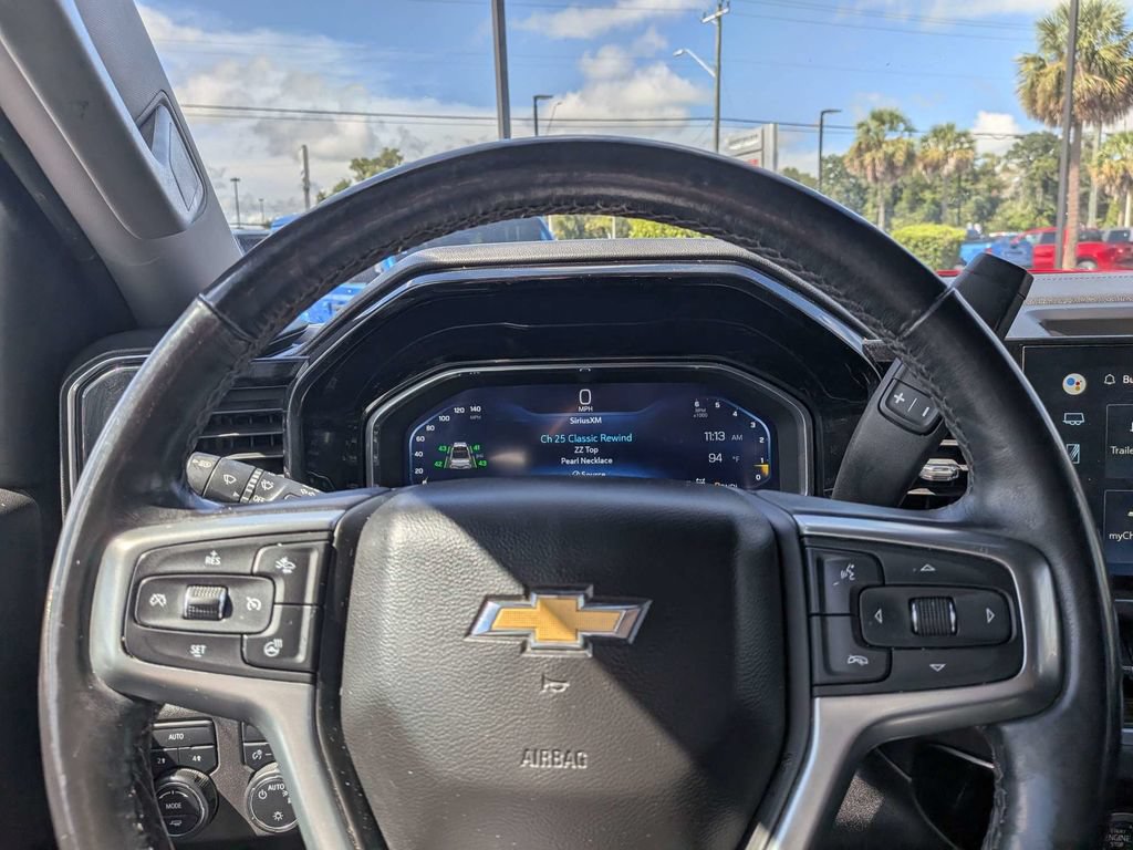 Used 2022 Chevrolet Silverado 1500 LT AWD/4WD image 21
