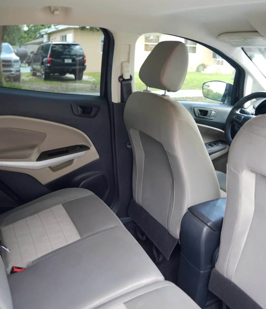 Used 2021 Ford EcoSport S FWD image 11