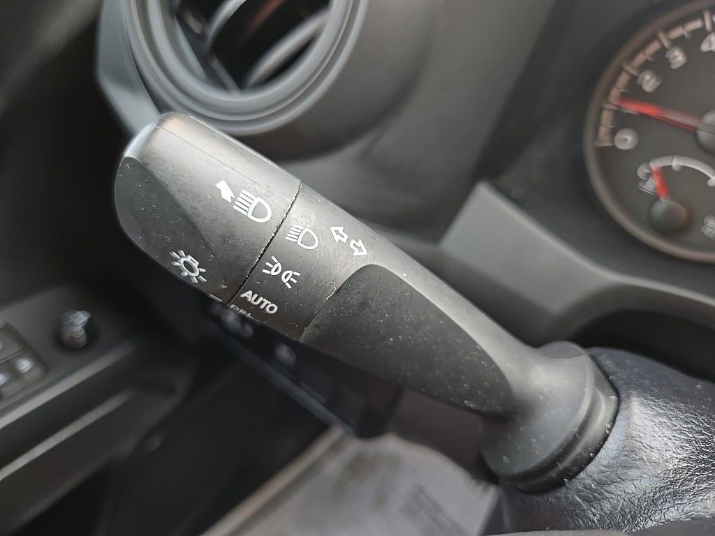 Used 2022 Toyota Tacoma SR image 47