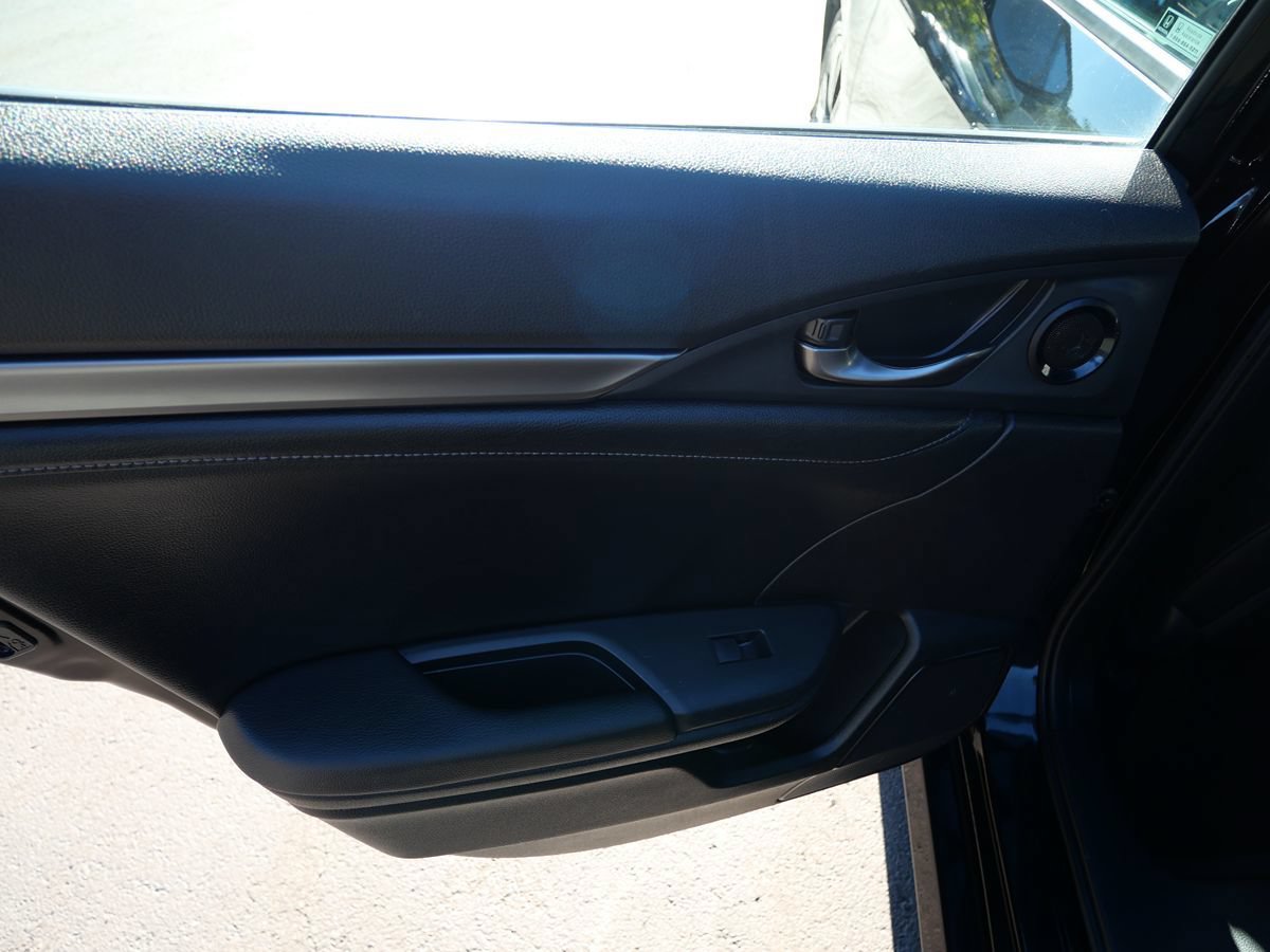 Used 2018 Honda Civic EX-L image 25