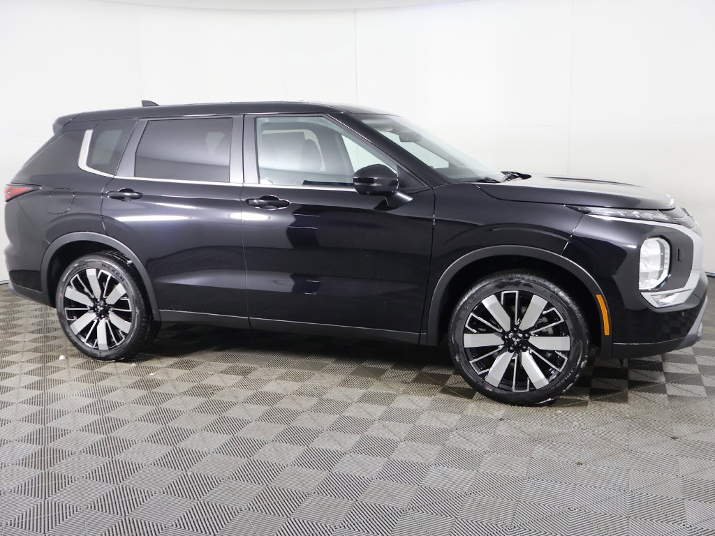 New 2026 Mitsubishi Outlander SE image 20