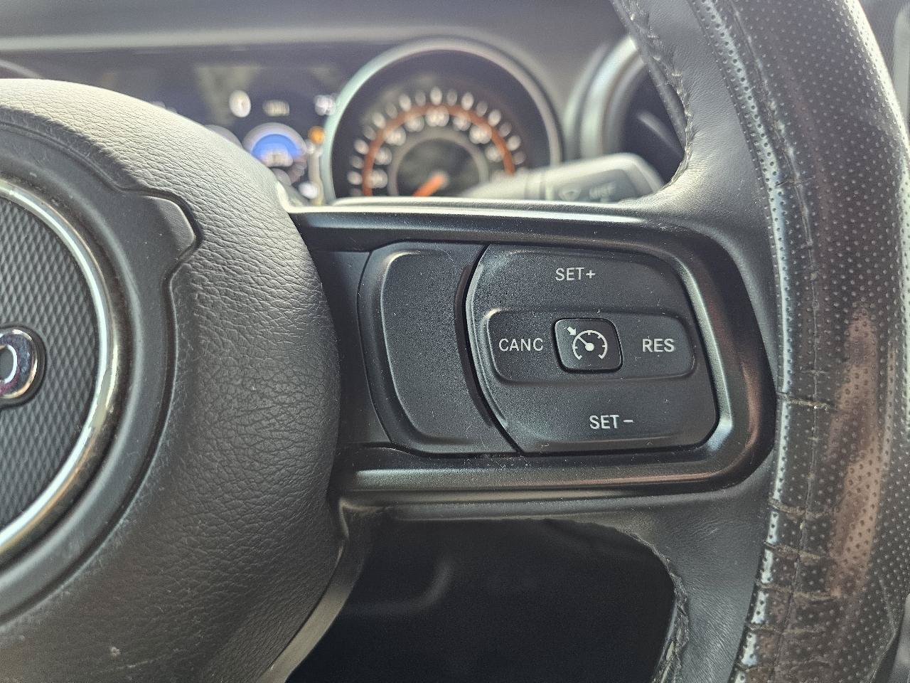 Used 2019 Jeep Wrangler Sport AWD/4WD image 35