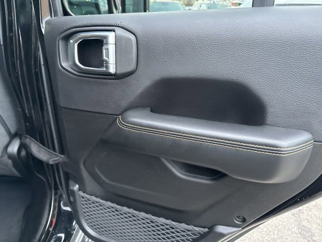 Used 2024 Jeep Wrangler Sahara image 18