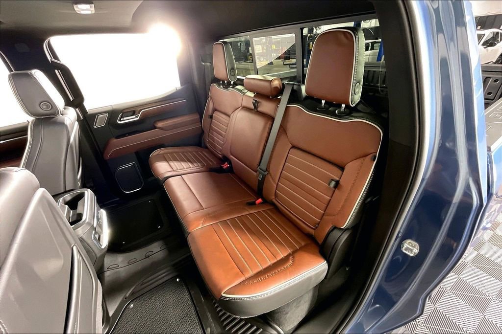 Used 2025 GMC Sierra 1500 Denali Ultimate image 36