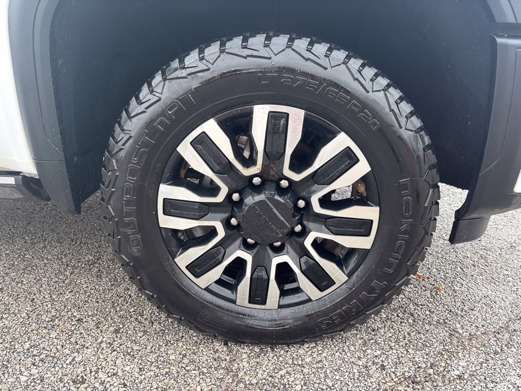 Used 2024 GMC Sierra 3500 Denali Ultimate AWD/4WD image 10
