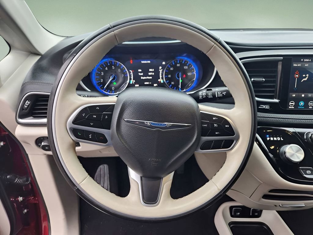 Used 2020 Chrysler Pacifica Limited FWD image 10