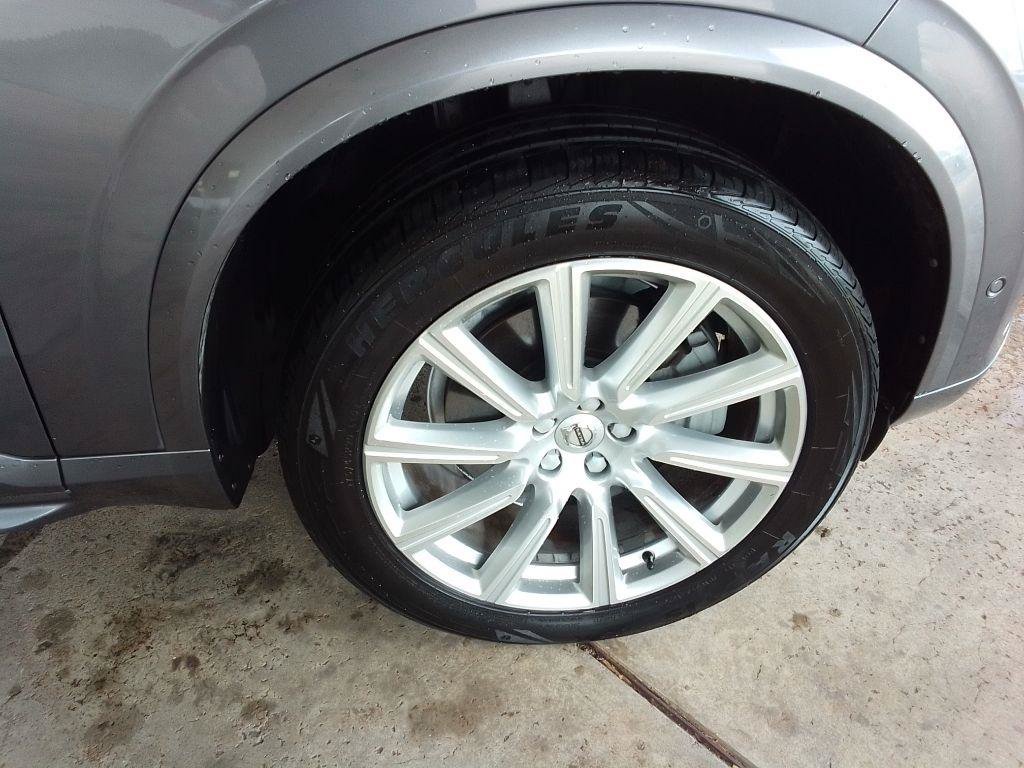 Used 2017 Volvo XC90 T6 Momentum w/ Vision Package AWD/4WD image 31