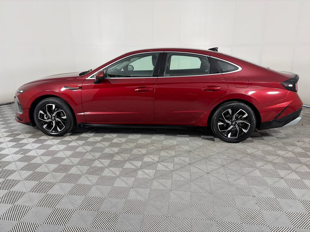 Used 2024 Hyundai Sonata SEL FWD image 4