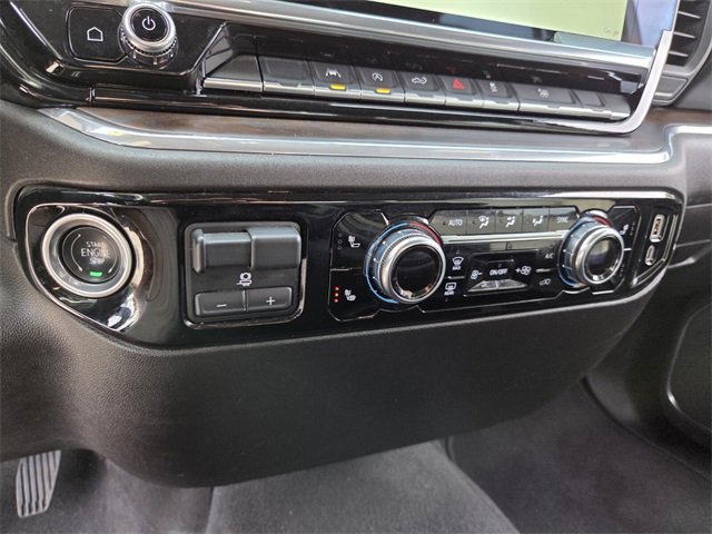 Used 2025 GMC Sierra 1500 SLT image 25