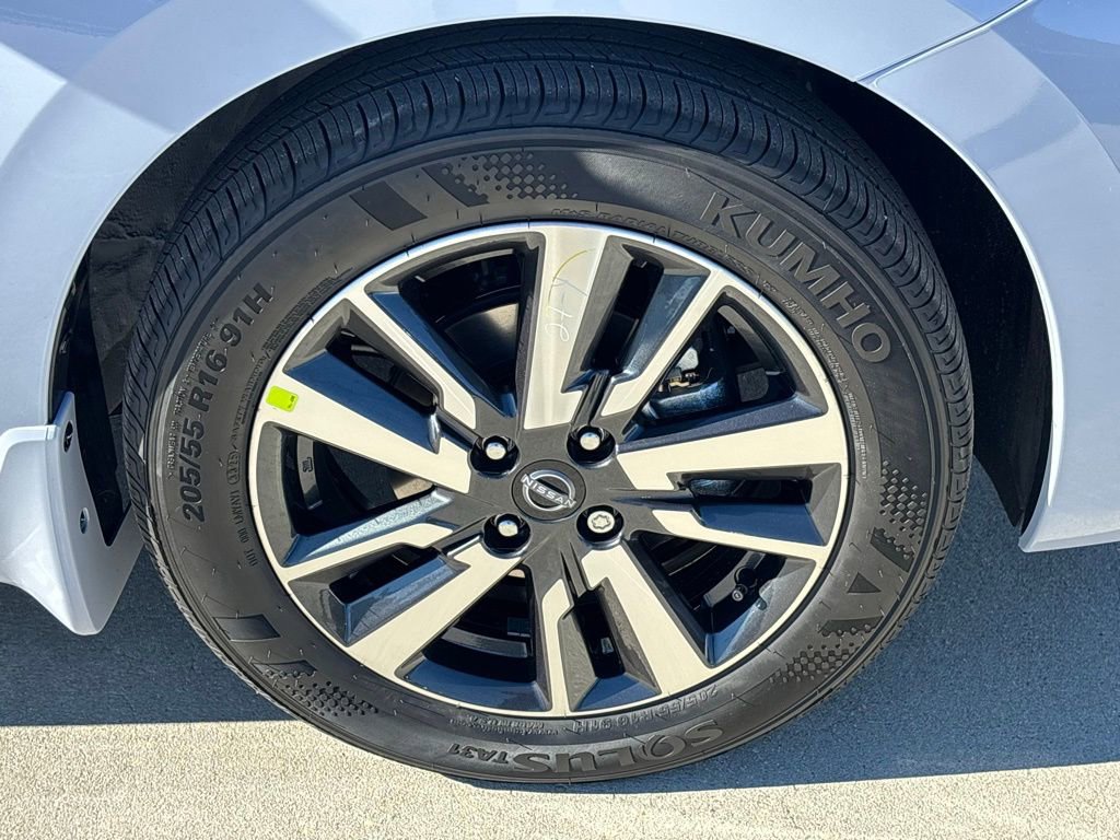 New 2025 Nissan Versa SV w/ Trunk Package image 22