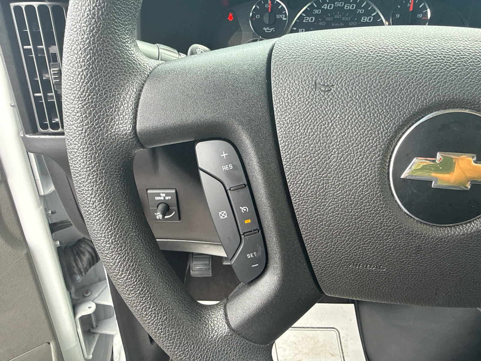 Certified 2024 Chevrolet Express 3500 LT w/ LT Preferred Equipment Group RWD image 15