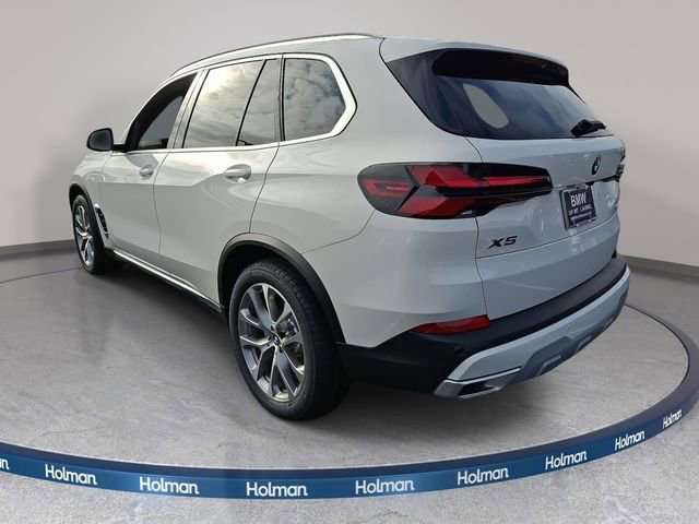 Used 2026 BMW X5 xDrive40i w/ Parking Assistance Package image 7