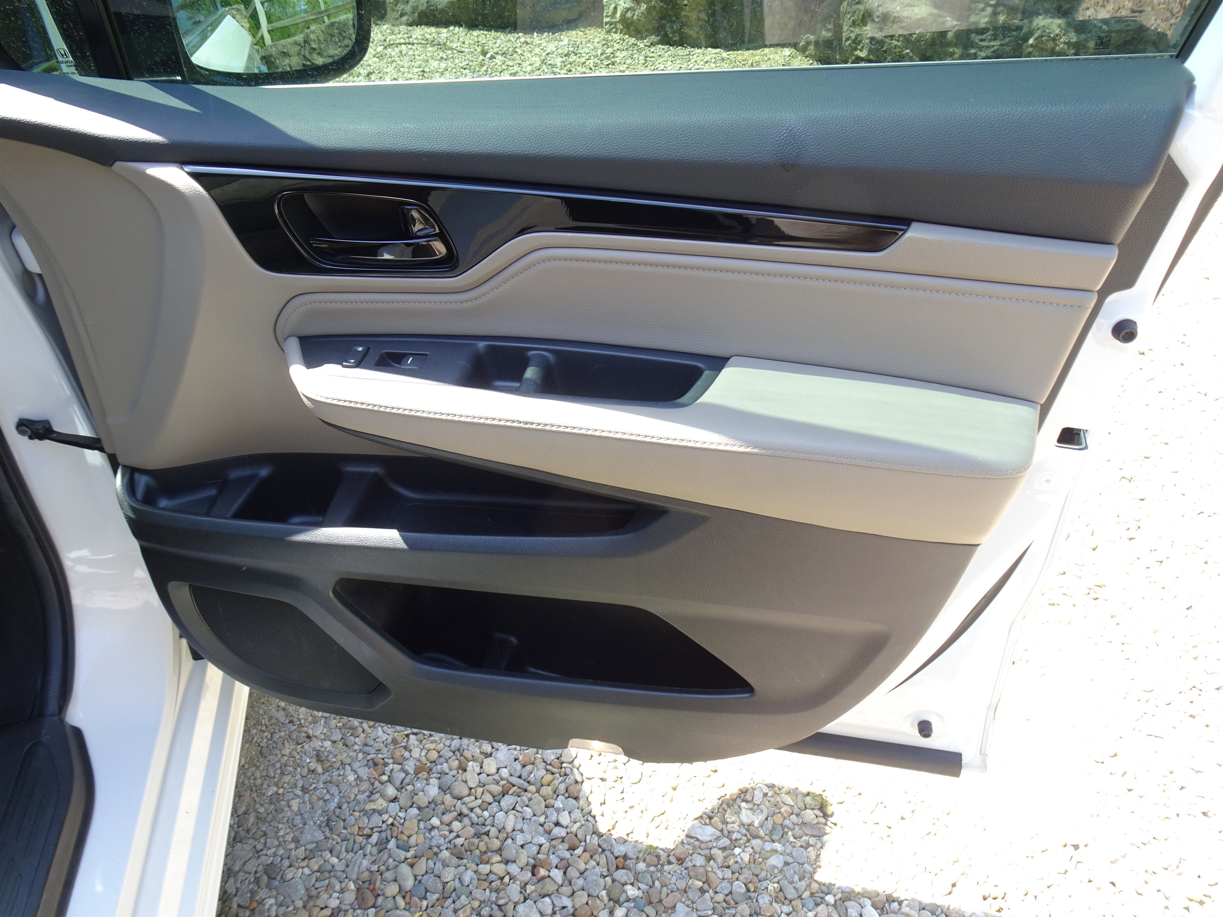 Used 2023 Honda Odyssey Elite image 22