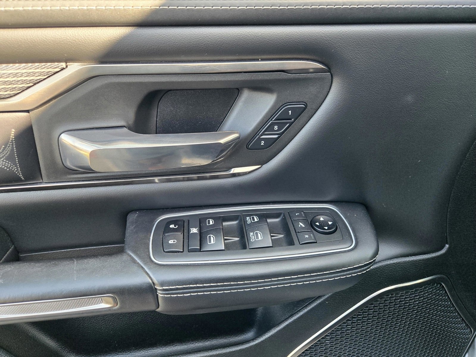 Used 2021 RAM 1500 Limited w/ Trailer Tow Group image 19