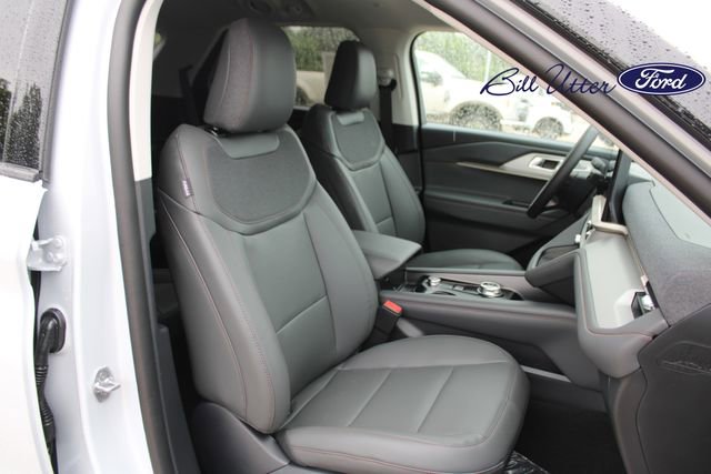 New 2026 Ford Explorer Active RWD image 7