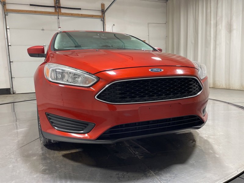 Used 2018 Ford Focus SE image 2