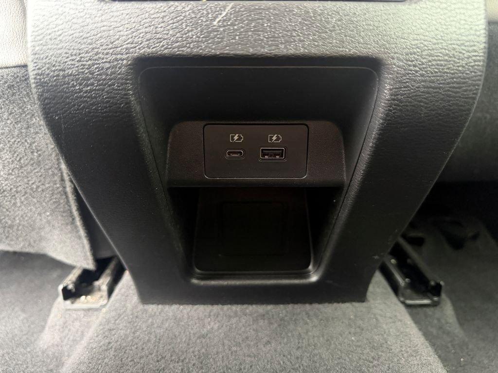 Used 2024 Mitsubishi Outlander SEL AWD/4WD image 24
