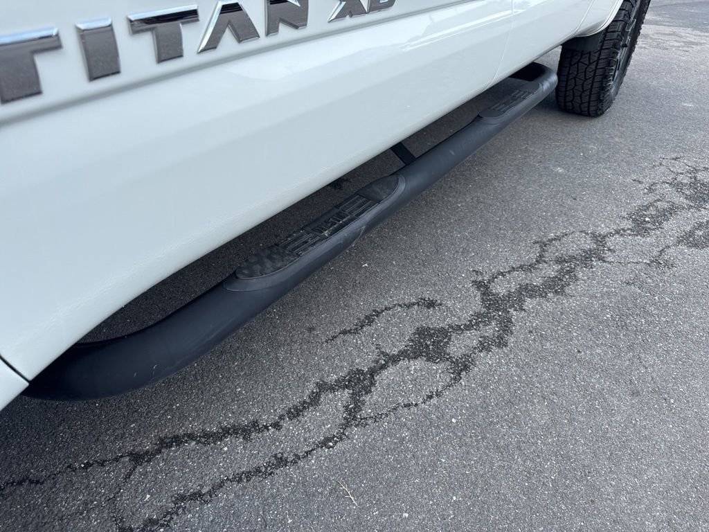 Used 2018 Nissan Titan PRO-4X w/ Pro-4x Convenience Package image 15