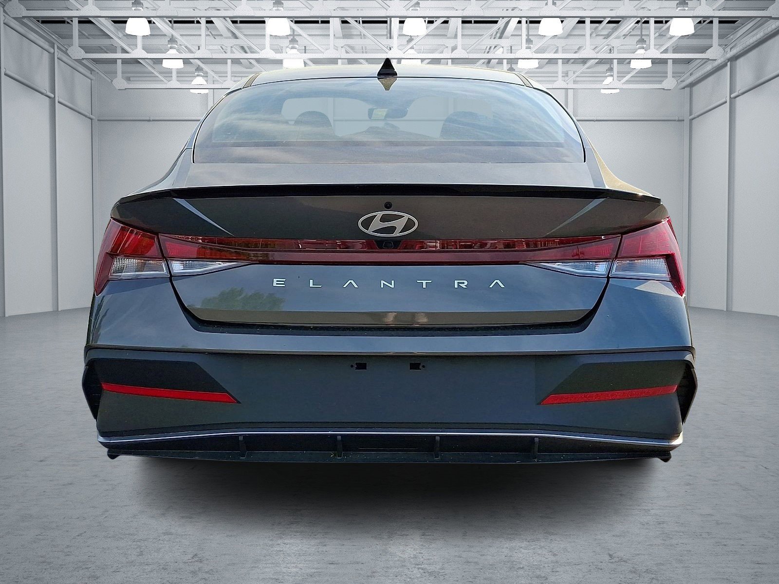 Certified 2025 Hyundai Elantra Sport FWD image 5