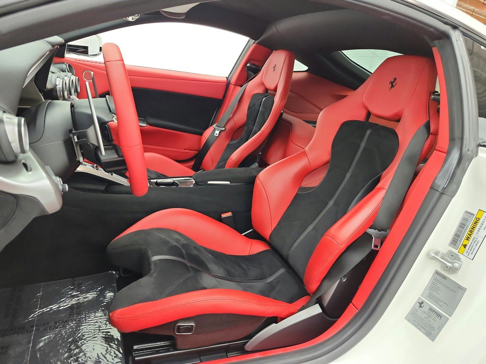 Used 2016 Ferrari F12 Berlinetta image 10