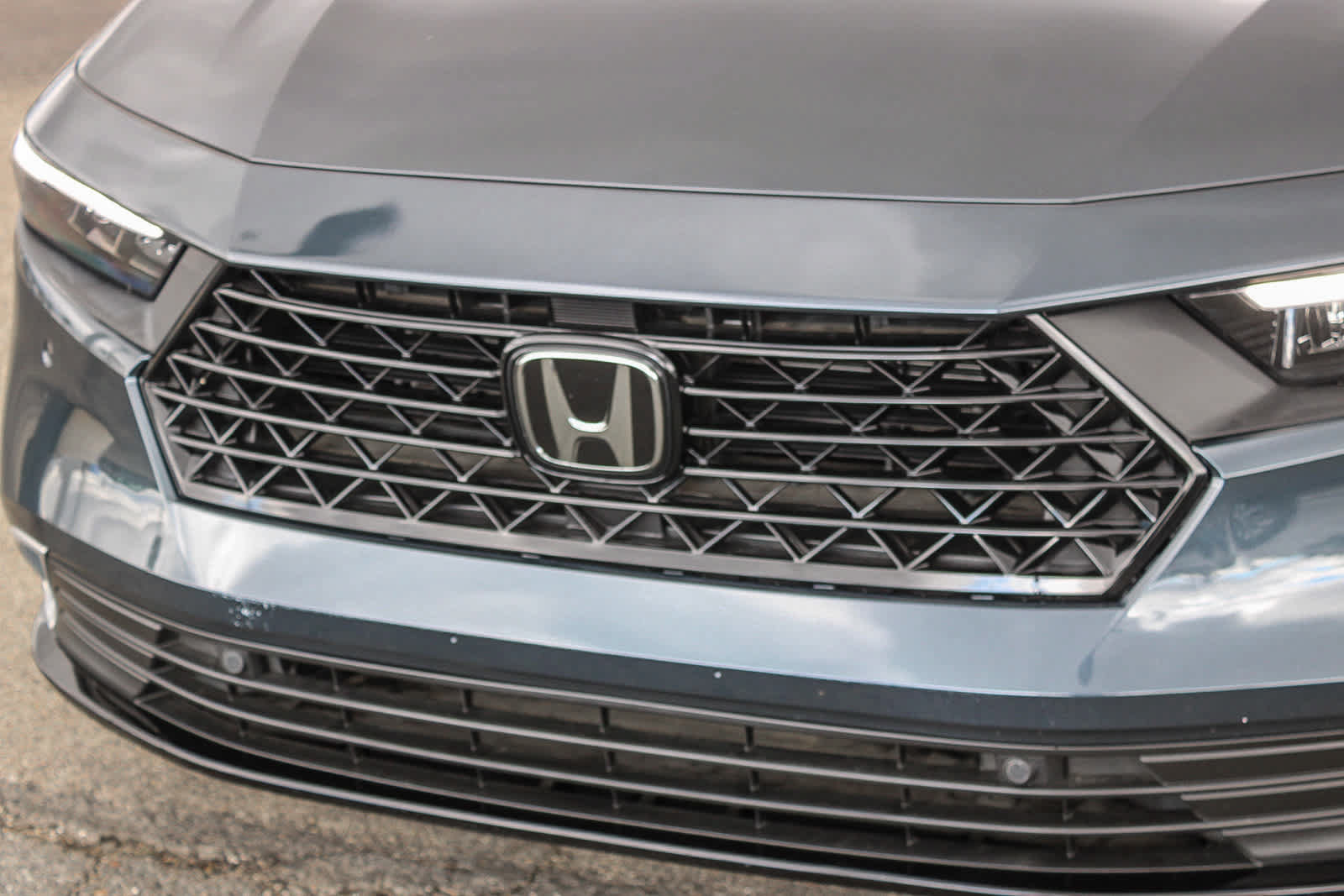 Used 2024 Honda Accord Touring image 11