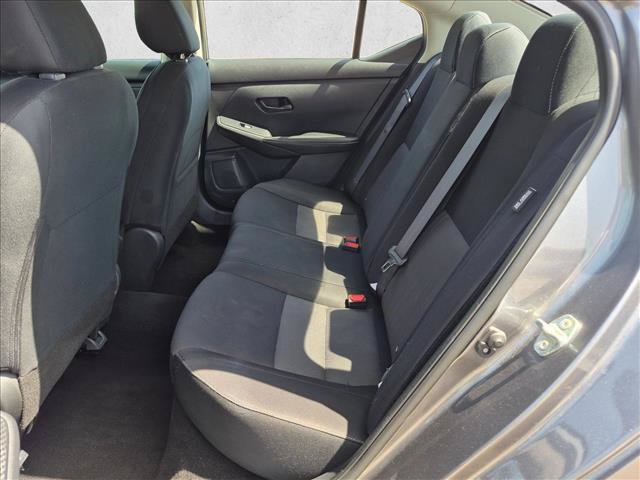 Used 2024 Nissan Sentra SV FWD image 17