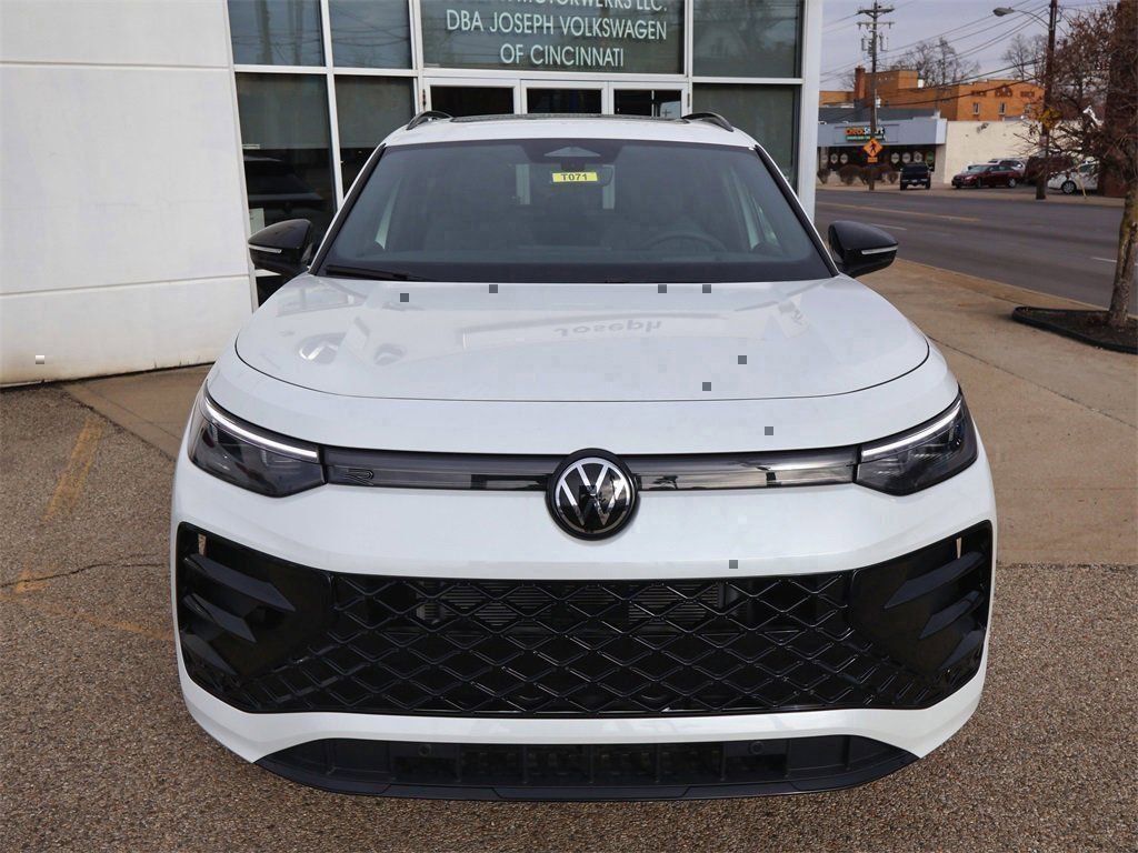 New 2026 Volkswagen Tiguan SE R-Line image 7