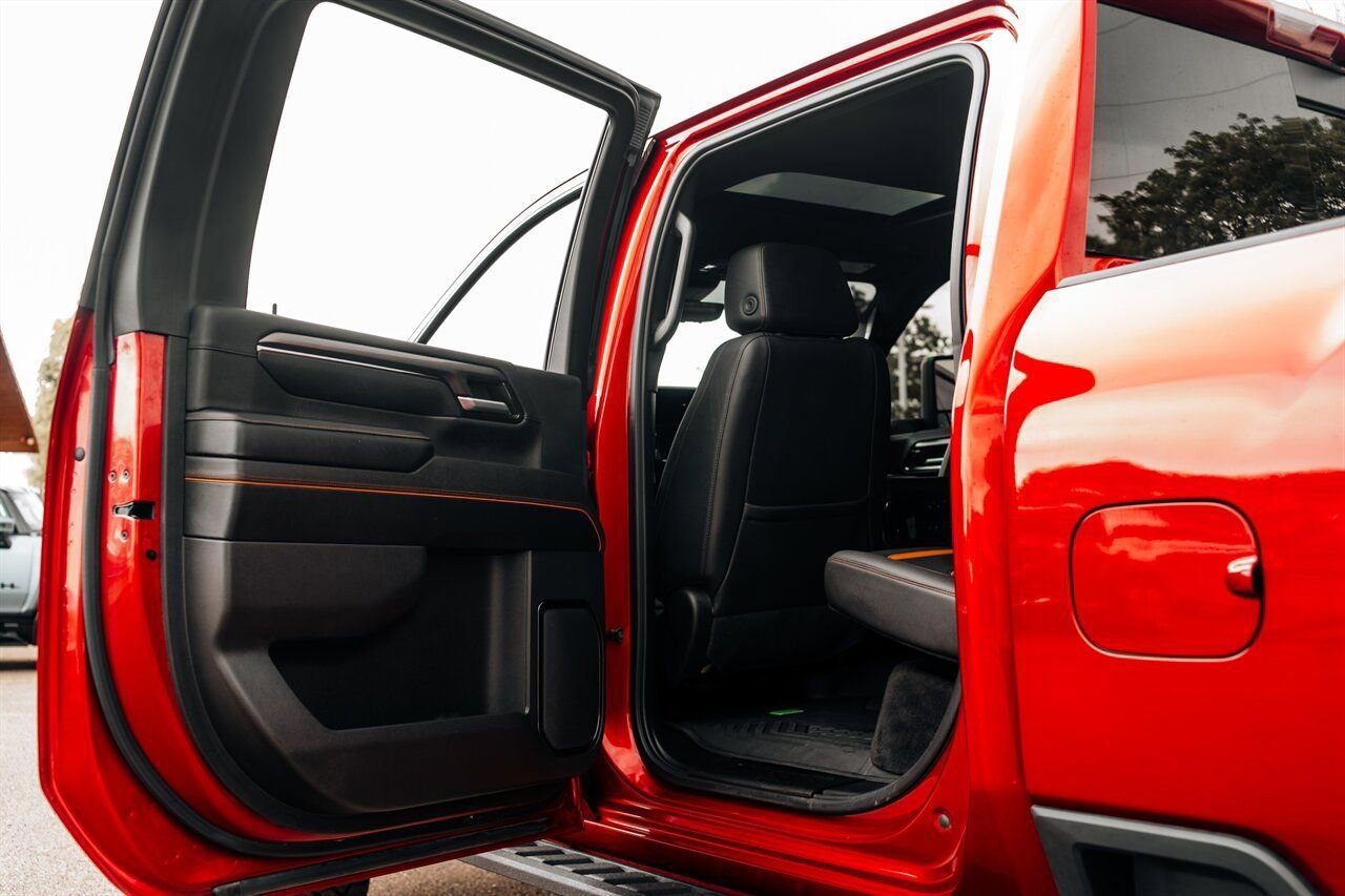 Used 2024 GMC Sierra 2500 AT4 w/ AT4 Premium Plus Package AWD/4WD image 40