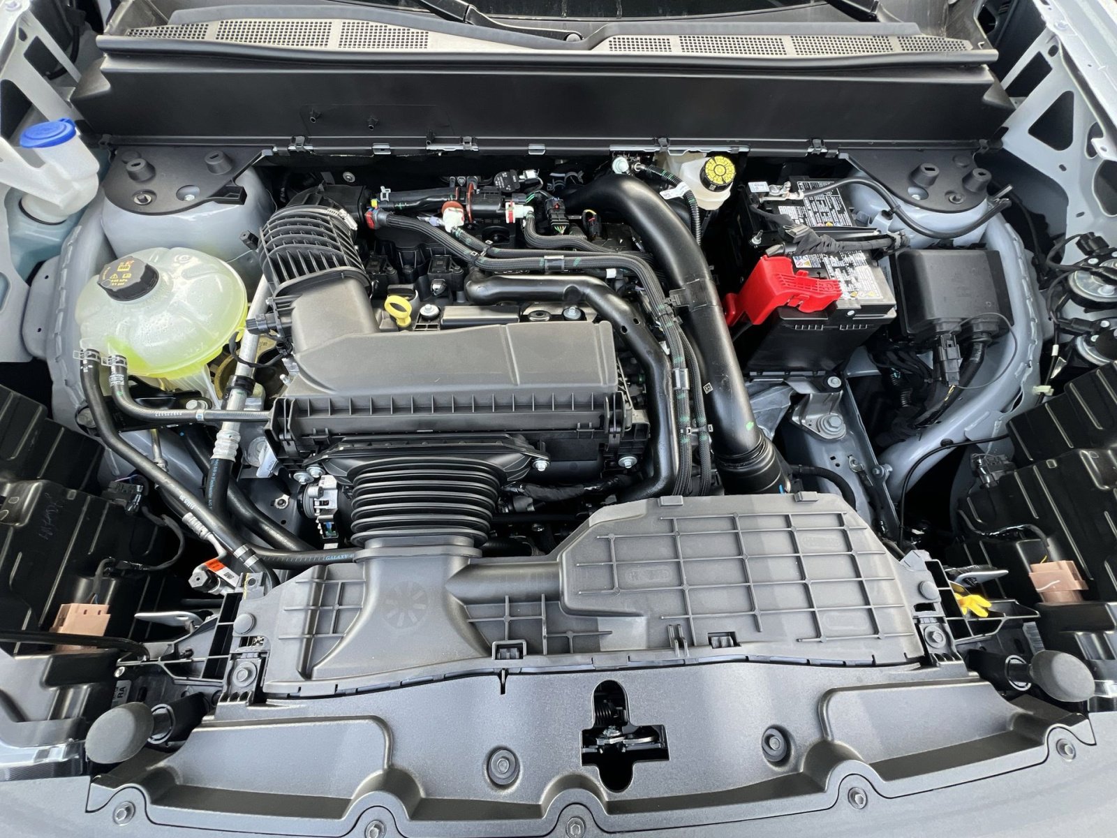 New 2025 Ford Maverick XLT w/ XLT Luxury Package image 27